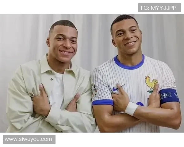 姆巴佩27岁生日:弟弟伊桑暖心庆祝,幼年合照引发球迷热议!